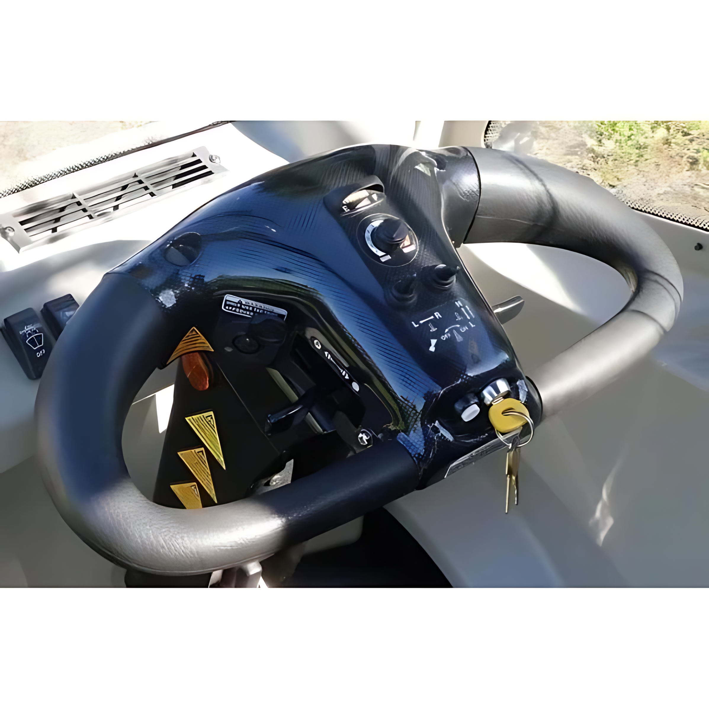 Shoprider Flagship Enclosed Mobility Scooter - 25 Miles Extended Range ...